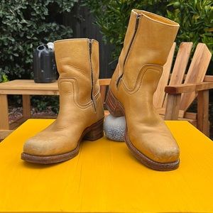 Rare Frye Campus Ankle Boot in Banana Leather